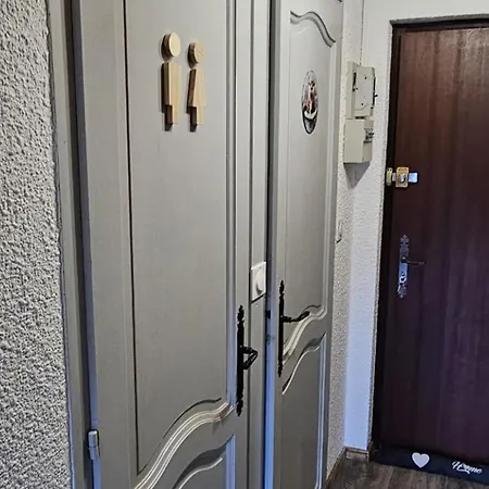 Daire 4 Pers Avec Parking Et Wifi - Fr-1-676-247 *